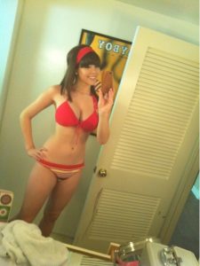 Kurtköy Ofiste Cimcif Yapan Kumral Escort Bayan Mehlika