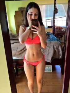 Kurtköy Gecelik Öğrenci Escort Bayan Derya