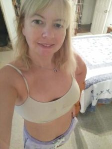 Kurtköy Tecrübeli Milf Escort Bayan Birgül Grup Yapıyor